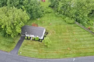 36 Brookwood Dr, Northampton, MA 01062 - Photo 6