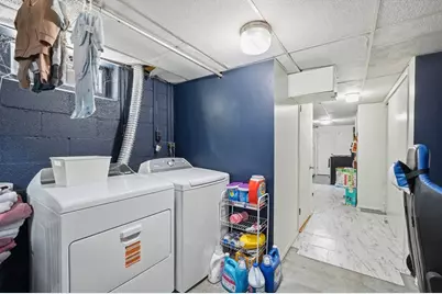 23 Smith St, Chicopee, MA 01020 - Photo 32