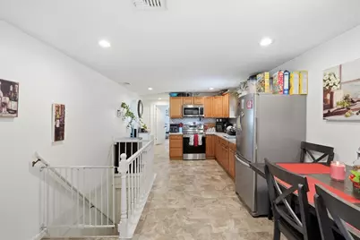 23 Smith St, Chicopee, MA 01020 - Photo 4