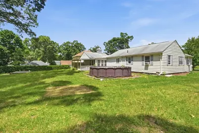 23 Smith St, Chicopee, MA 01020 - Photo 36