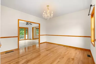 26 Shakespeare St, Tyngsborough, MA 01879 - Photo 12