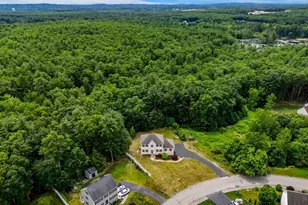 26 Shakespeare St, Tyngsborough, MA 01879 - Photo 2