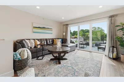 1 Saint Clare Rd #16, Medford, MA 02155 - Photo 8