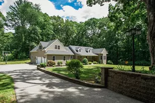 47 E Baylies Rd, Charlton, MA 01507 - Photo 2