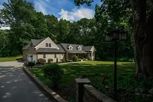 47 E Baylies Rd, Charlton, MA 01507 - Photo 42