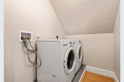 41 Brown Ave, Boston, MA 02131 - Photo 22