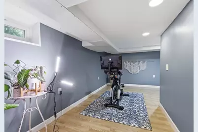 75 Adrian Ave, West Springfield, MA 01089 - Photo 28