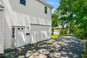 39 Needham Rd, Danvers, MA 01923 - Photo 6