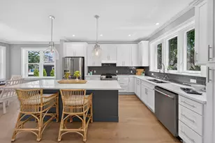 65 Cypress St, Falmouth, MA 02536 - Photo 2