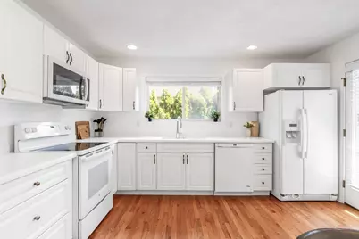 30 Cavendish Cir #30, Salem, MA 01970 - Photo 14
