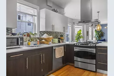 49 Putnam St #1, Somerville, MA 02143 - Photo 4
