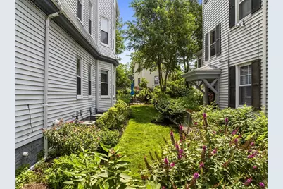 49 Putnam St #1, Somerville, MA 02143 - Photo 30