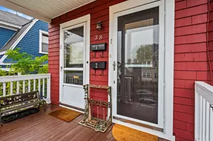 38 Tanager St, Arlington, MA 02476 - Photo 2