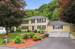4 Nicoll Dr, Andover, MA 01810 - Photo 2