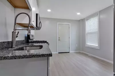 10 Bartlett Street #A, Haverhill, MA 01832 - Photo 6