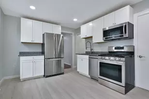 10 Bartlett St, Haverhill, MA 01832 - Photo 4