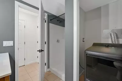 188 Wollaston St, Springfield, MA 01119 - Photo 16