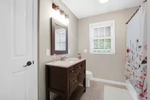 188 Wollaston St, Springfield, MA 01119 - Photo 24