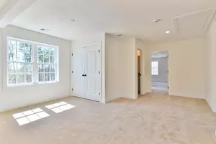 22D Crownshield, Uxbridge, MA 01569 - Photo 12