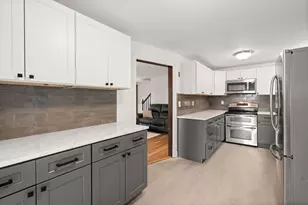 9 Laurel Ln, Bellingham, MA 02019 - Photo 12