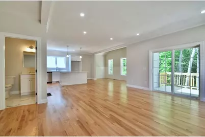 22B Crownshield #22B, Uxbridge, MA 01569 - Photo 4