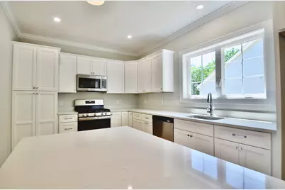 22B Crownshield #22B, Uxbridge, MA 01569 - Photo 6