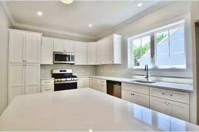22B Crownshield #22B, Uxbridge, MA 01569 - Photo 6