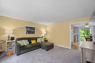 650 Robbins Ave, Dracut, MA 01826 - Photo 6