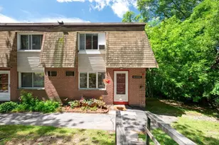 650 Robbins Ave, Dracut, MA 01826 - Photo 1
