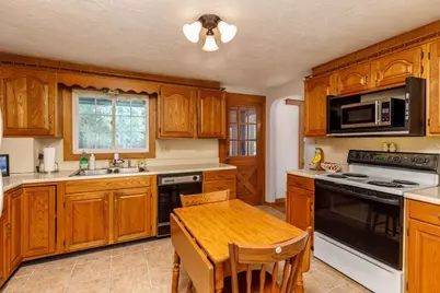 89 Temple Street, Gardner, MA 01440 - Photo 2