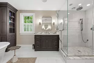 14 Bristol Rd, Wellesley, MA 02481 - Photo 24