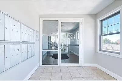 65 Centre St #12, Lynn, MA 01905 - Photo 12