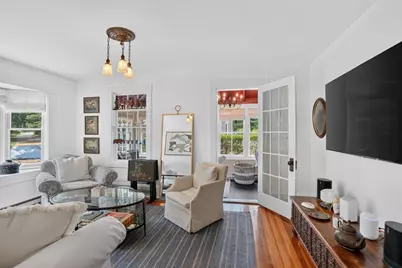 27 Laurel Avenue, Oak Bluffs, MA 02557 - Photo 8
