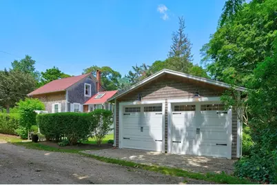 27 Laurel Avenue, Oak Bluffs, MA 02557 - Photo 30