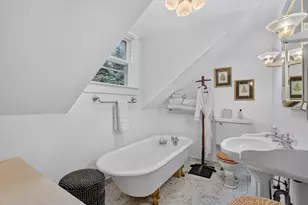27 Laurel Ave, Oak Bluffs, MA 02557 - Photo 26
