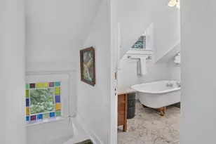 27 Laurel Ave, Oak Bluffs, MA 02557 - Photo 22