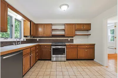 16 Blacksmith Rd, Cumberland, RI 02864 - Photo 12