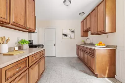 12 Converse St, Boston, MA 02135 - Photo 4