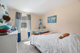 10 Kosmas St, Marlborough, MA 01752 - Photo 16