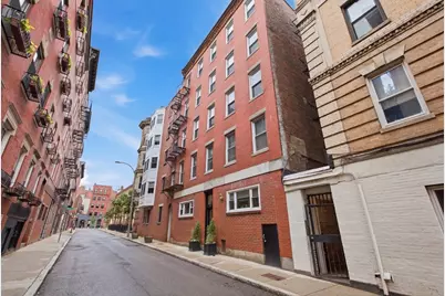 34 Clark St #5, Boston, MA 02109 - Photo 24