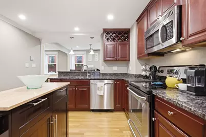 34 Clark St #5, Boston, MA 02109 - Photo 4