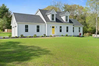40 Signal Hill Rd, Marshfield, MA 02050 - Photo 2