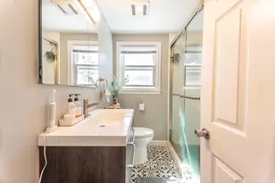 37 Maple Ave, Woburn, MA 01801 - Photo 24
