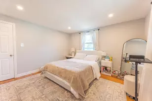 37 Maple Ave, Woburn, MA 01801 - Photo 12