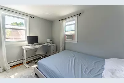 37 Maple Ave, Woburn, MA 01801 - Photo 14