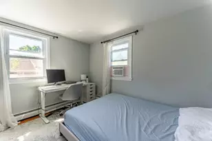 37 Maple Ave, Woburn, MA 01801 - Photo 14