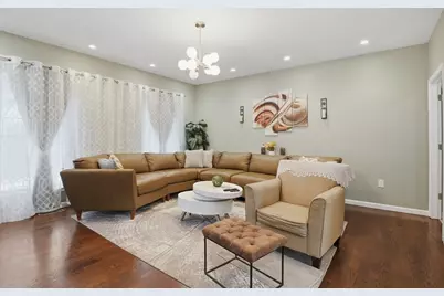 112 Pineland Avenue, Worcester, MA 01604 - Photo 6