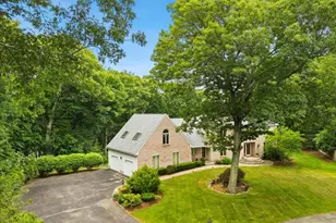 126 Sycamore Rd, Braintree, MA 02184 - Photo 2
