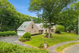 126 Sycamore Rd, Braintree, MA 02184 - Photo 2