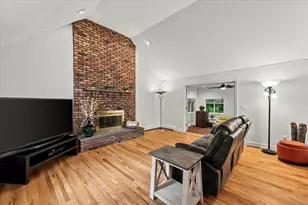 25 Arbor Way, Taunton, MA 02780 - Photo 8